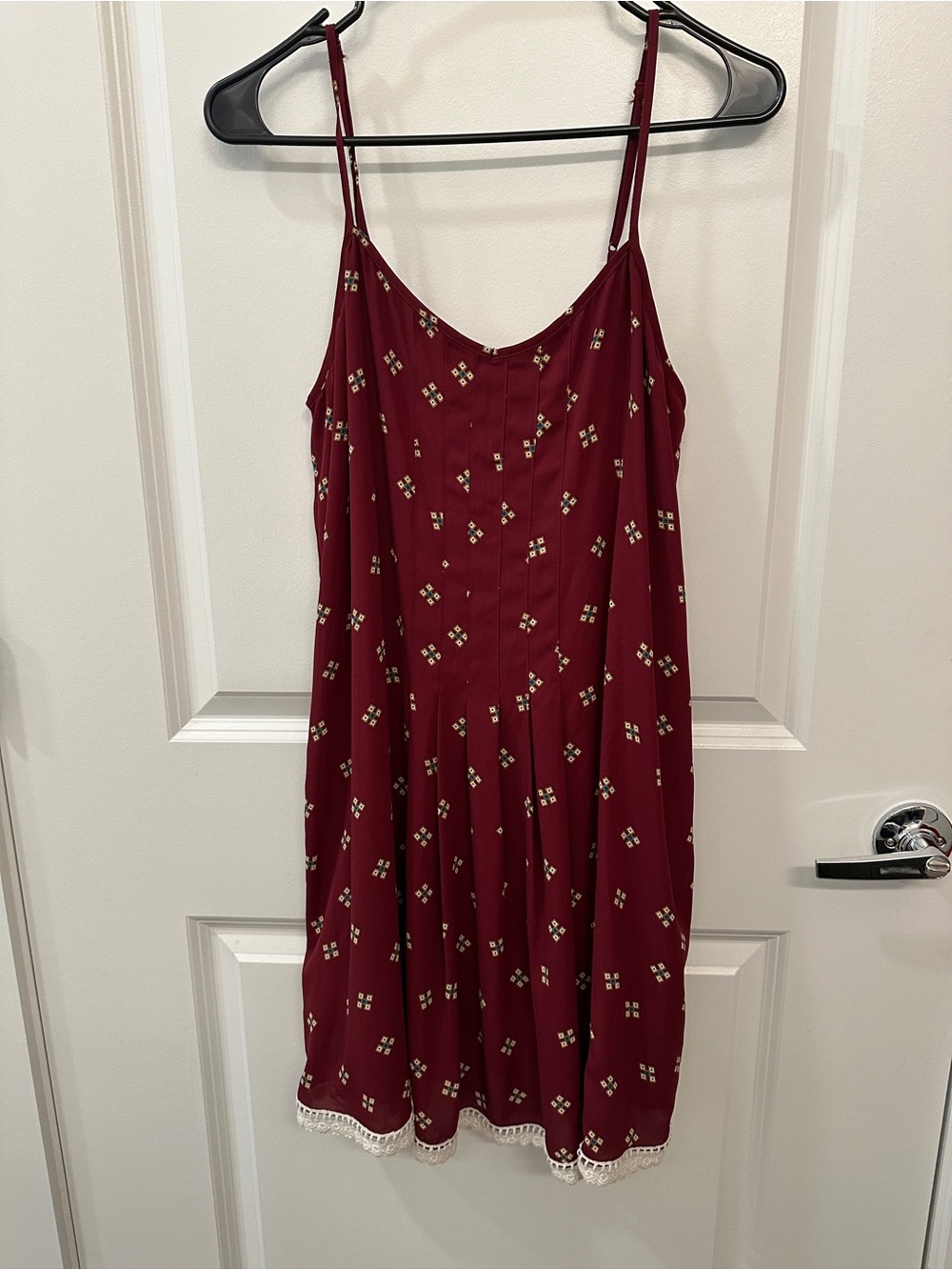 Spaghetti Strap Floral Print Dress in Burgundy